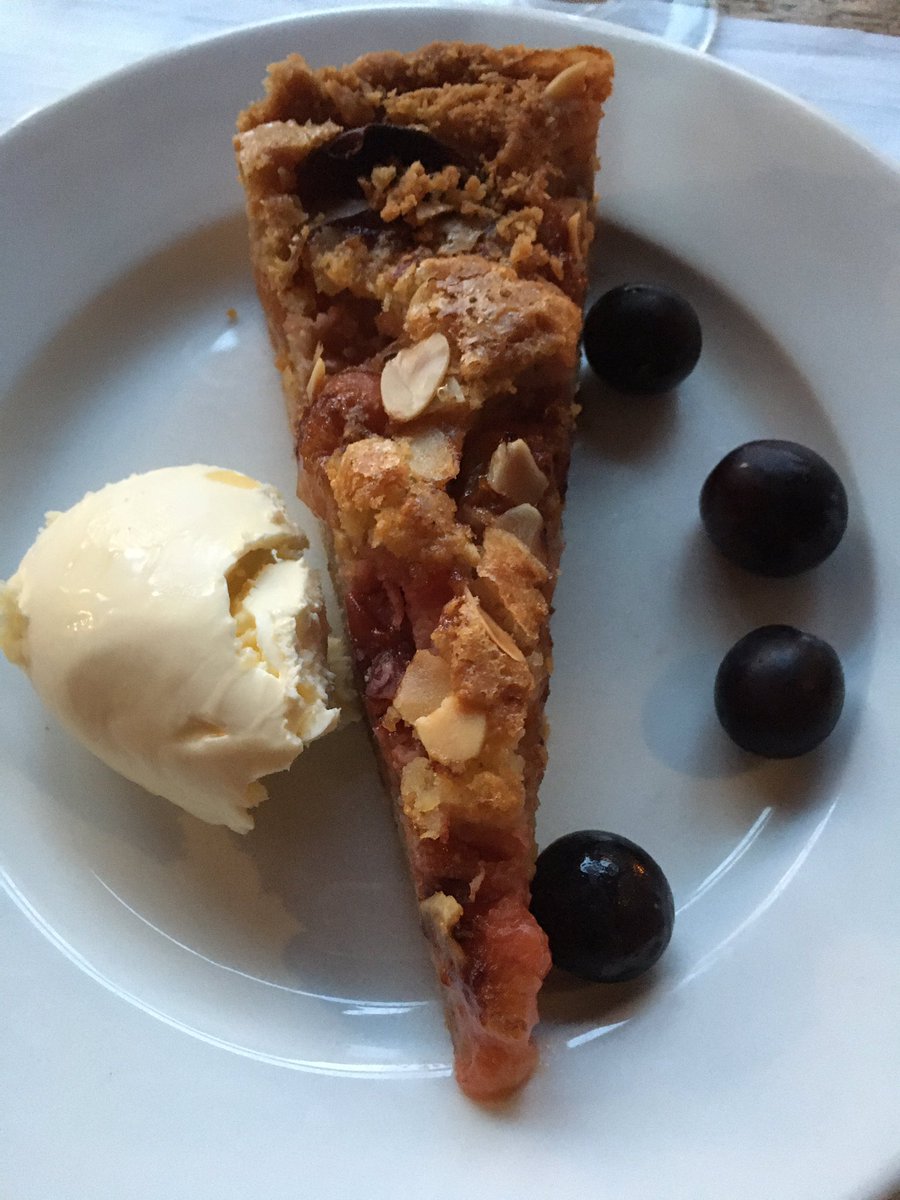 Lovely dinner <a href="/AnchorHopeCut/">Anchor and Hope</a>  🤤