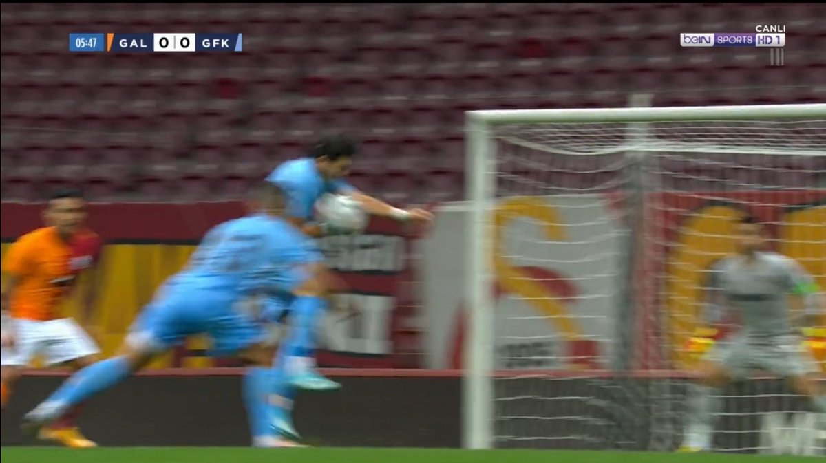 Ağlamayın çocuklar daha yeni başladık.... 
buna penaltı değildir diyenler BUZ PATENİ İZLESİN 
#Galatasaray
#Falcao