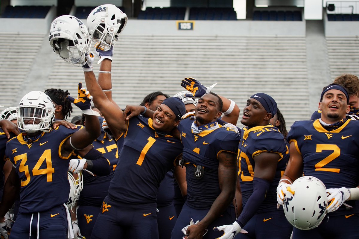 WestVirginiaU's tweet photo. Cue Country Roads!! First game of the season, first W of the season. ✅ https://t.co/AwctngqXY2