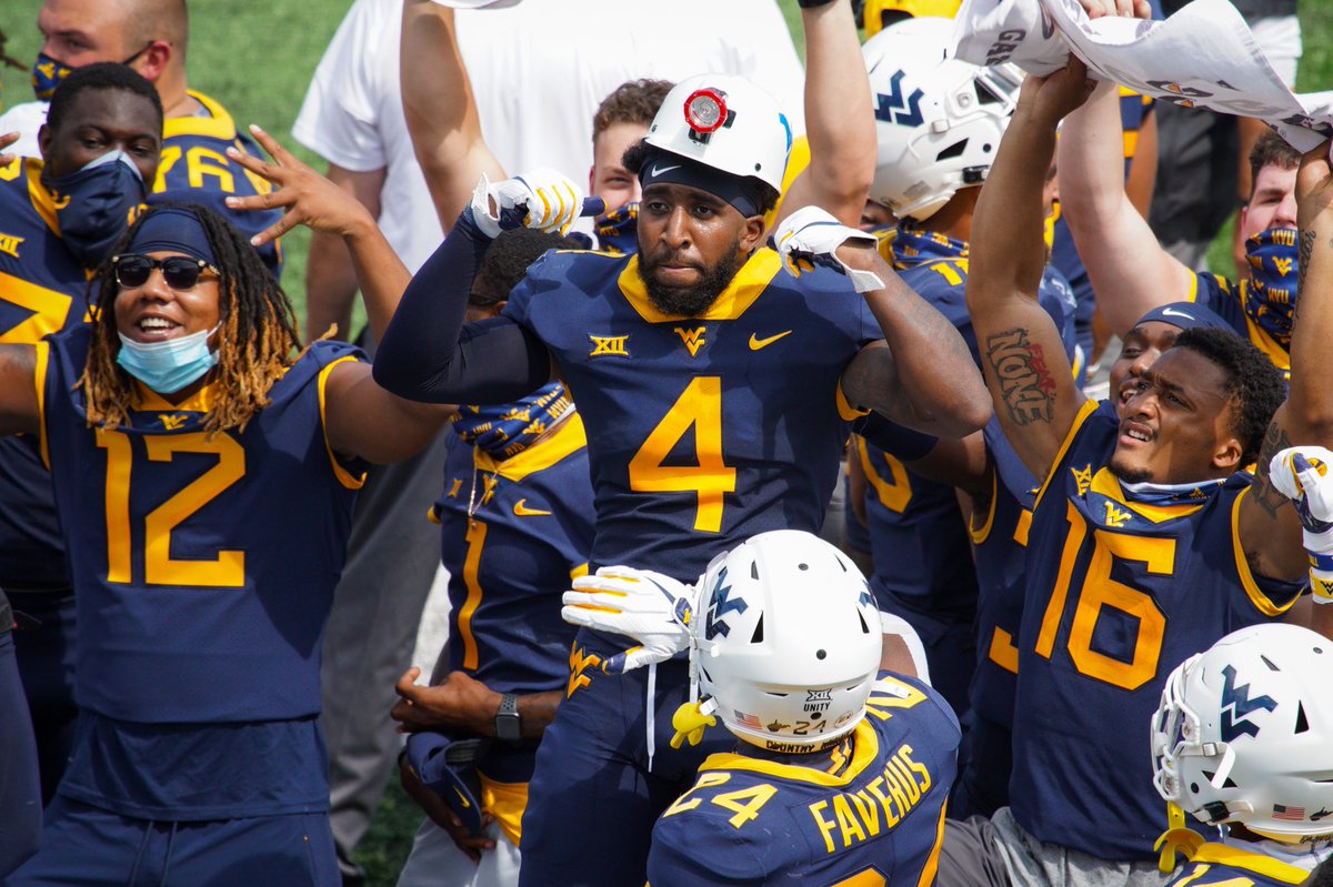 WestVirginiaU's tweet photo. Cue Country Roads!! First game of the season, first W of the season. ✅ https://t.co/AwctngqXY2