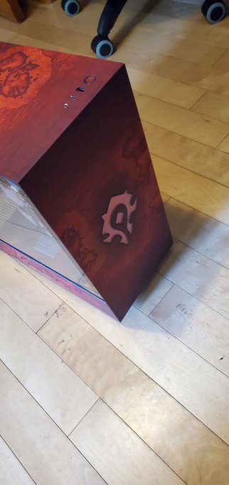 My new case has arrived its the number 825 #warcraft @RaginCajunChips @Duck_Cubed https://t.co/QqWQE<a href="/tag/warcraft"class="tags">#warcraft</a>