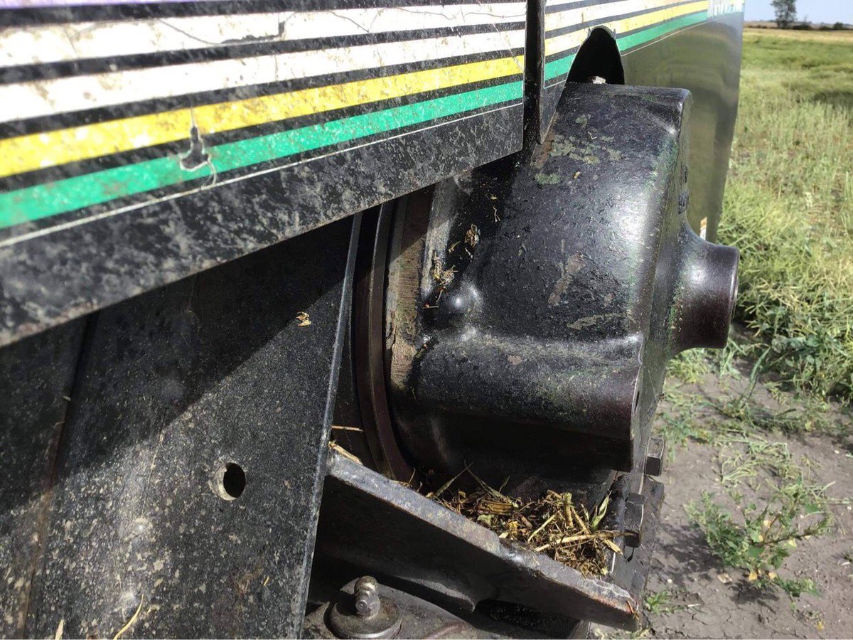 Anyone in southern mb have a wobble box kicking around for a 960 Mac don they would sell?