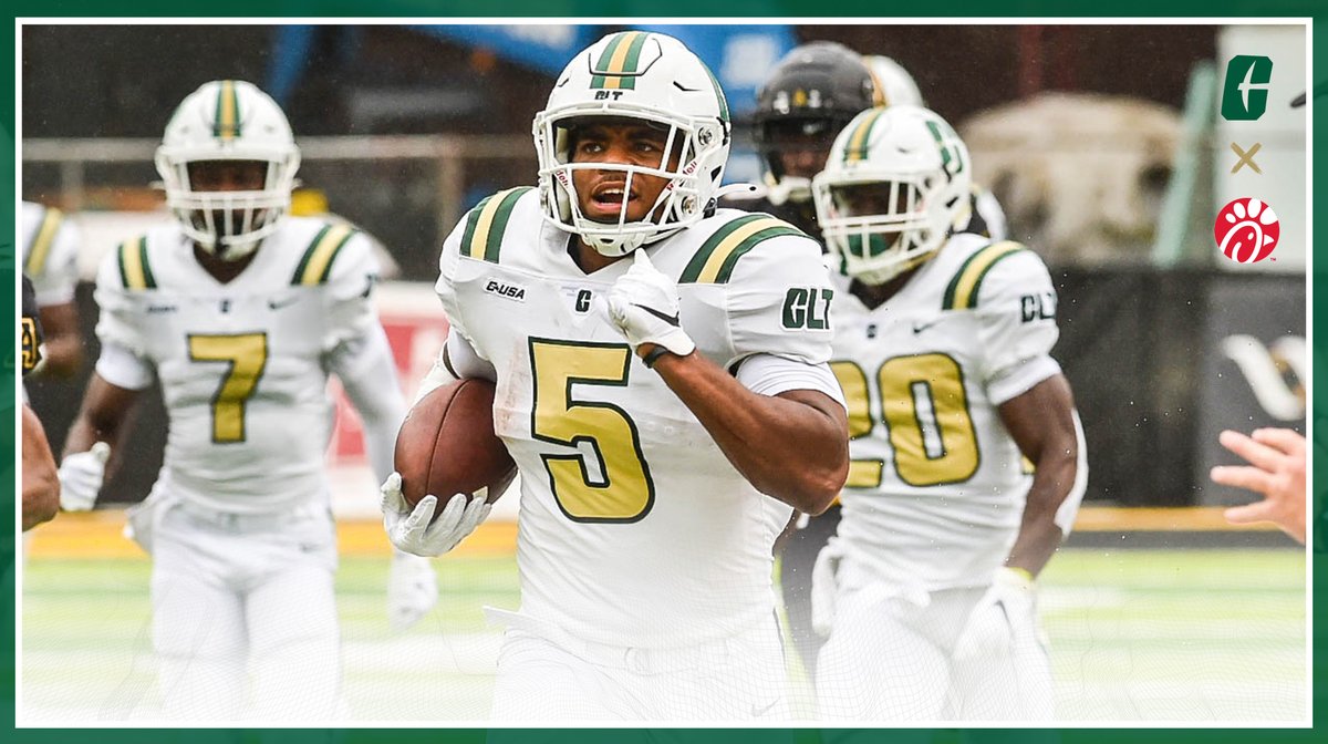 Charlotte49ers's tweet photo. For every @CharlotteFTBL touchdown scored this season, @ChickfilA  will donate 100 sandwiches to local healthcare workers! With 2 touchdowns in today’s game, that brings our total to 200 sandwiches! https://t.co/wPQtreiCkx
