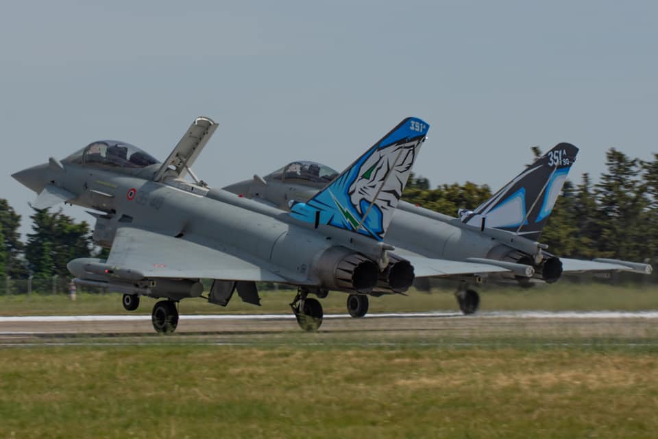 EversSalvo's tweet photo. #EurofighterTyphoon #36Stormo #12GruppoCaccia #Strale #GioiaDelColle #Bari https://t.co/j73Cj7P53J