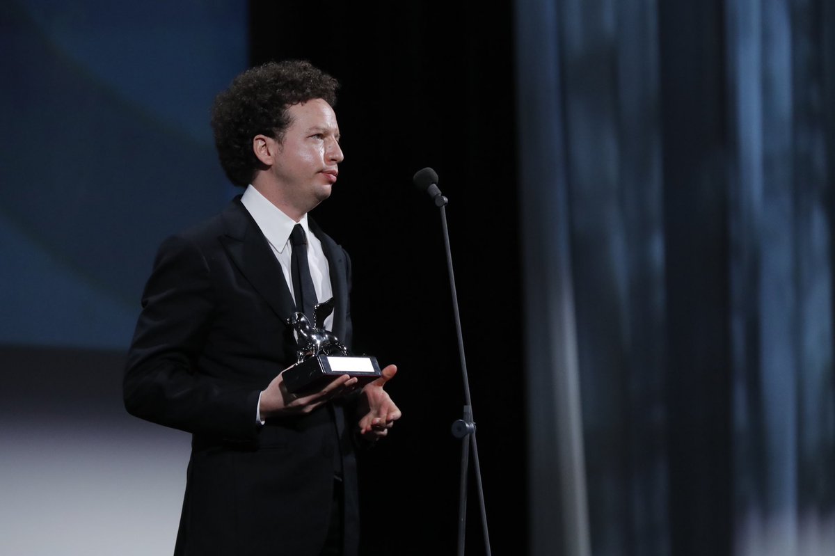 Michel Franco (<a href="/michelcine/">Michel Franco</a>) se llevó el León de Plata en el Festival de Cine de Venecia (<a href="/la_Biennale/">La Biennale di Venezia</a>) por su película #NuevoOrden. Se trata del Gran Premio del Jurado. ¡Felicidades!