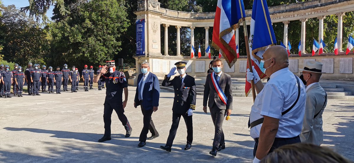 LegionHonneur34's tweet photo. @marieDL_34 @SDIS34 @DDSIS34 @Prefet34 La @LegionHonneur34 félicite @marieDL_34 pour cette distinction décernée au cours de la journée nationale des Sapeurs-pompiers de #France à laquelle participaient les #OrdresNationaux @LegionHonneur34 @LHdecores #ANMONM34 https://t.co/rnWkyrYOjg