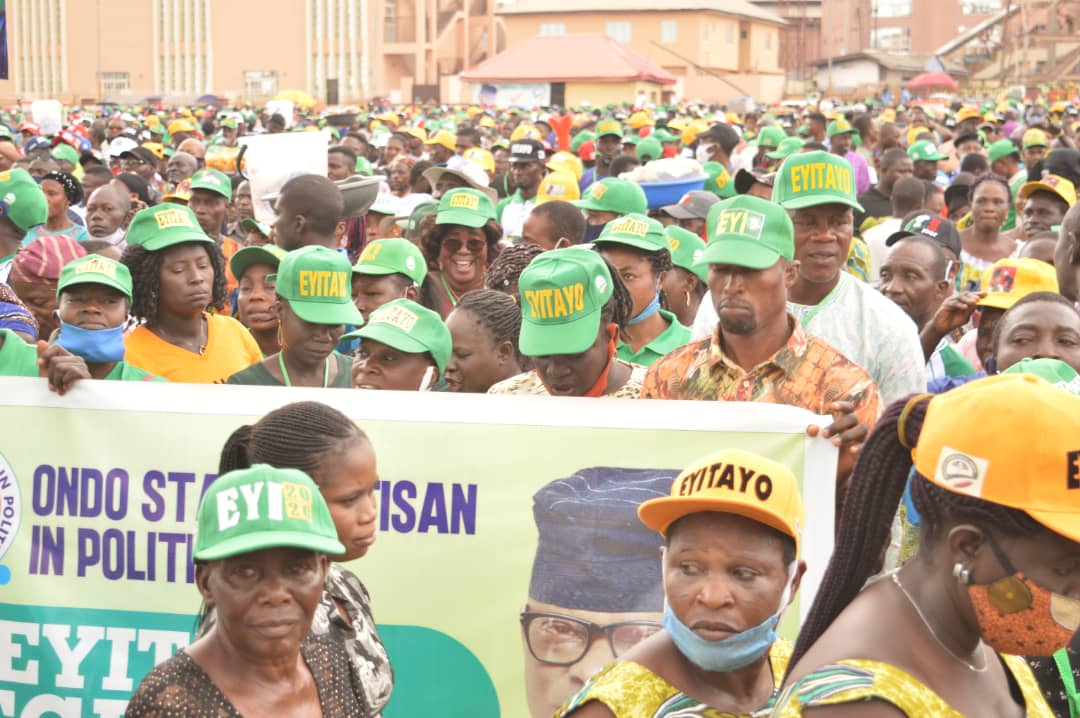 OjoOluwaseunAb1's tweet photo. Love of people. #OndoPDPFlagOff https://t.co/J81IolXr99