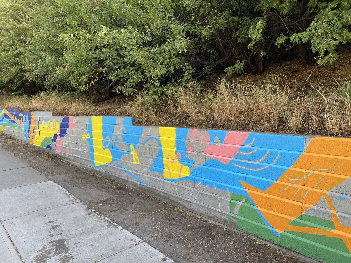 salamoureux's tweet photo. Mural alert! ✨
I’m super excited to be assisting @corybugden, Tyler Lemermeyer & Sydonne Warren as they transform the infamous ‘Walk of Doom’ along Centre Street into 500 feet of pure magic for @chcayyc ✨
We’ll be here all weekend! #YYCMagicWalk #YYC #calgary https://t.co/63vRiSgb2o