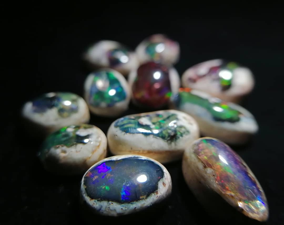 OpalosLara's tweet photo. ▪️Great batch of galaxy Opal, they are like irresistible sweets🤤🌌✨
✅Avalible✅
#mexicanopal #fireopal #opal #opalos_lara #opals #fireopalring #mexicanopaljewelry #jewelryart #gemsforsale #eyeopal #mineral #opalicious #lapidary
#eggopal #canteraopal #galaxyopal https://t.co/xoBzy14lOf