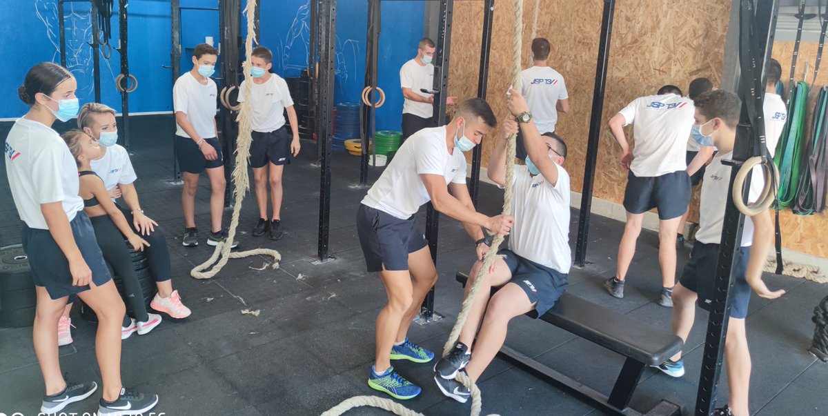 JSPGemenos's tweet photo. Séance de renforcement musculaire au programme ce samedi pour @JSPGemenos
Merci au CAP Ficetola @GEMENOSPOMPIERS #animateur #jsp et #EAP13 pour l'invitation et la prise en charge dans le respect des gestes barrières au sein de sa salle de #crossfit de @MGemenos
@Pompiers_13 https://t.co/5vvoseijyQ