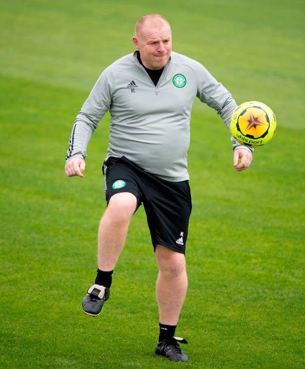 <a href="/liamrodden/">Liam Rodden</a> <a href="/sjsidwell/">Steve Sidwell</a> @fcblackstones Neil lennon more like..