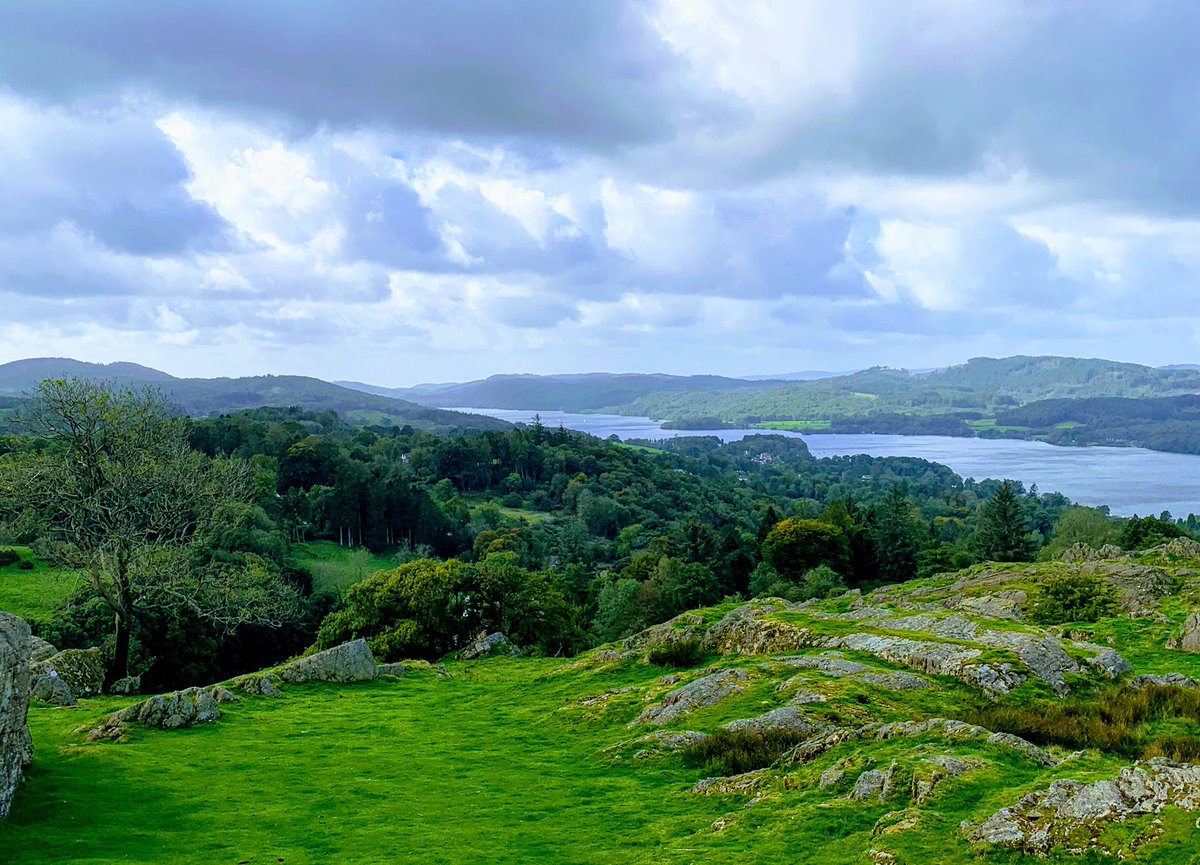 richarddbaker's tweet photo. The burn to the top of #BrantFell is worth it for the amazing view of #LakeWindermere https://t.co/0VXFQ2DrTd