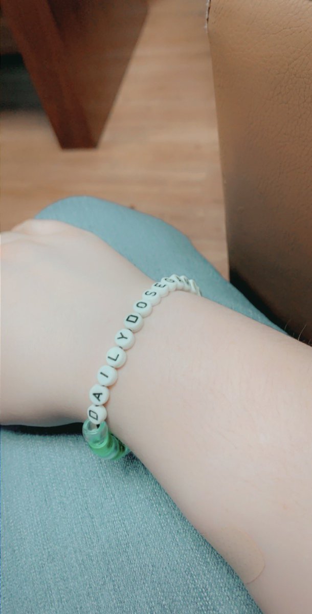 dalaine2000's tweet photo. I wore this bracelet to work today since it’s @DailyDoseGame birthday https://t.co/rUPImmW6uF