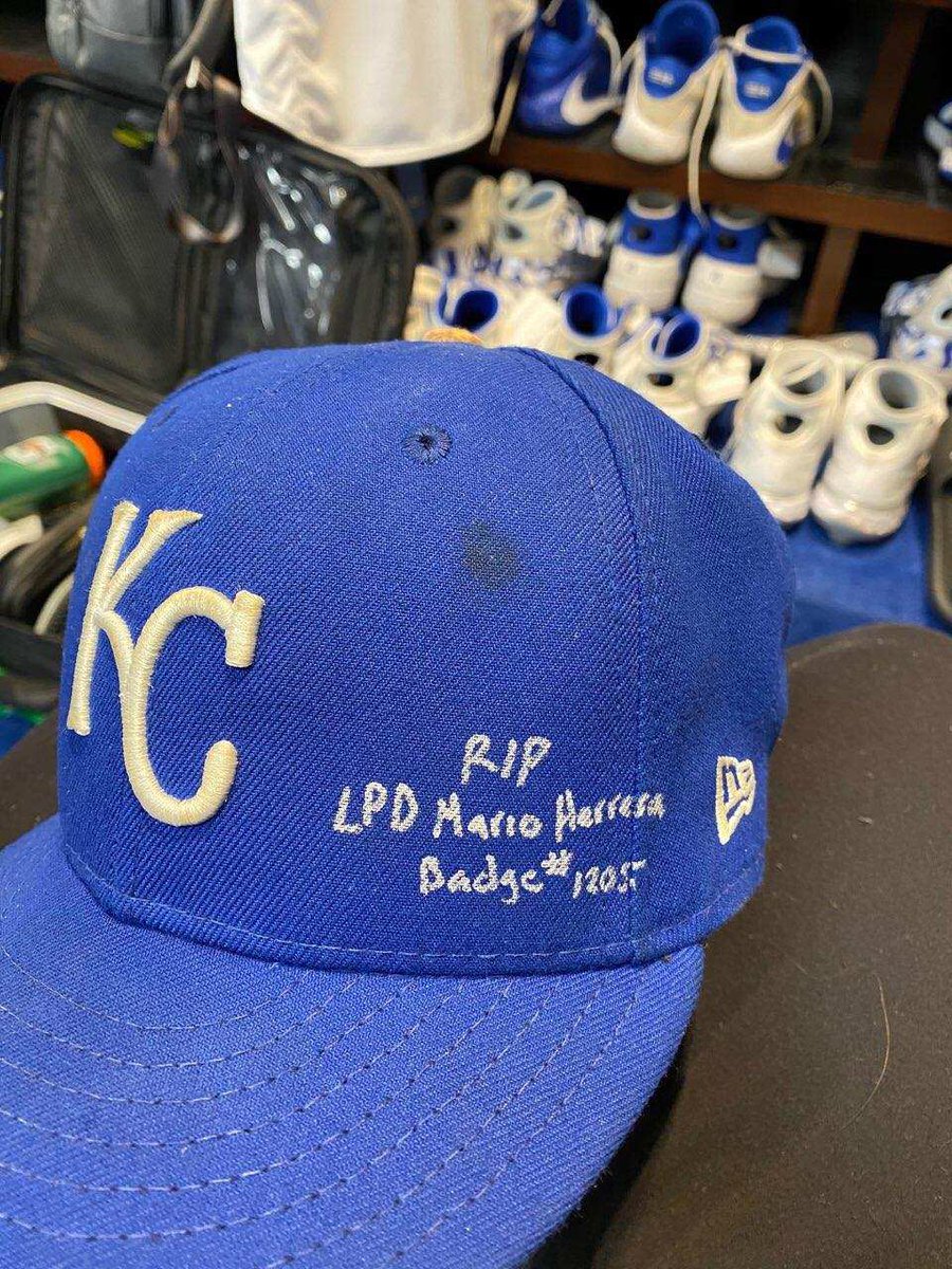 Alex Gordon is sporting a very special message on his hat tonight. This display of support is an incredible way to honor an incredible man. Rest In Peace, Mario. Thank you, Alex. The @Royals take on the Pittsburgh Pirates @ 6pm tonight at home. Go Royals! #goblue