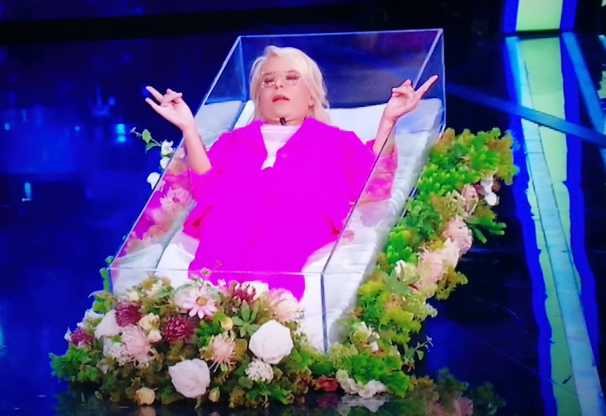 IltrashOfficial's tweet photo. Io durante tutto il 2020.
 #tusiquevales https://t.co/bDZI1ZTkEv
