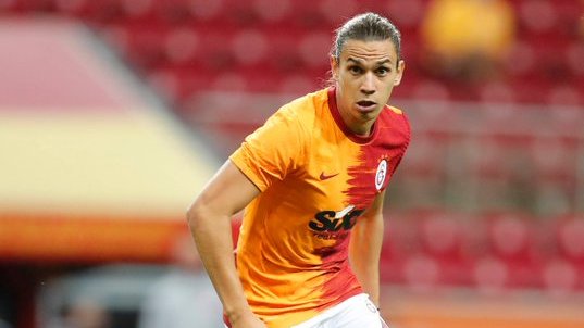 Galatasaray-Gaziantep FK maçında en fazla ikili mücadele kazanan ve top kapan oyuncu Taylan Antalyalı oldu.

Topla buluşma: 84
Pas %: 81.8
Kazandığı ikili mücadele: 10
Kaptığı top: 4
(optacan)