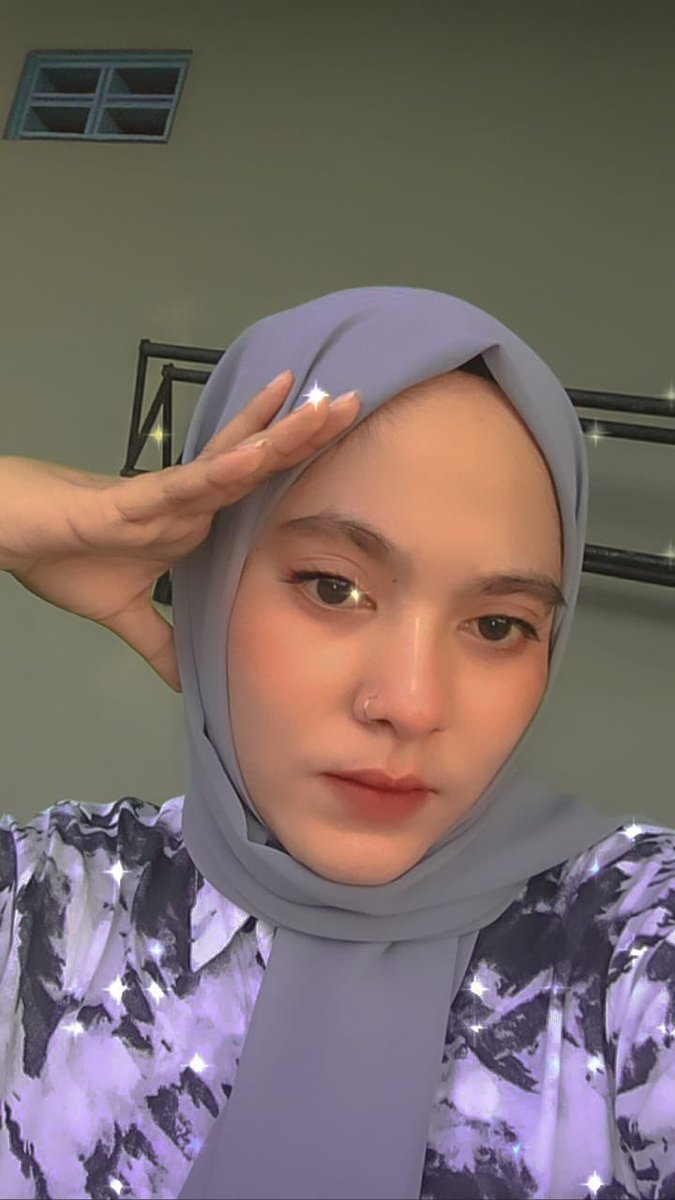 Duniamaya0's tweet photo. Tanpa filter aku hanyalah debu jalanan.

#GoodLookingIniMembunuhku https://t.co/9azHj4d9bn