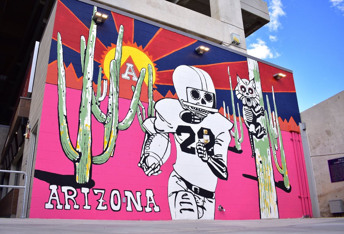 BenChulick's tweet photo. In an alternate universe Iβm arriving on campus right about now to get ready for our 3rd @ArizonaFBall home game and the annual Hispanic Heritage Day game.
π
#missinggameday https://t.co/mi3XJg2NwD