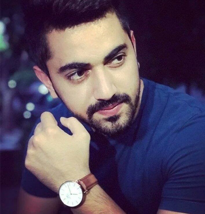 Zain Imam as Neil was a package of hotness and innocence at the same time. Zain won my heart by portraying the character with sheer brilliance. I remember having such a huge crush on him during those days. Zain's smile is something that has my entire heart. @zainimam01 