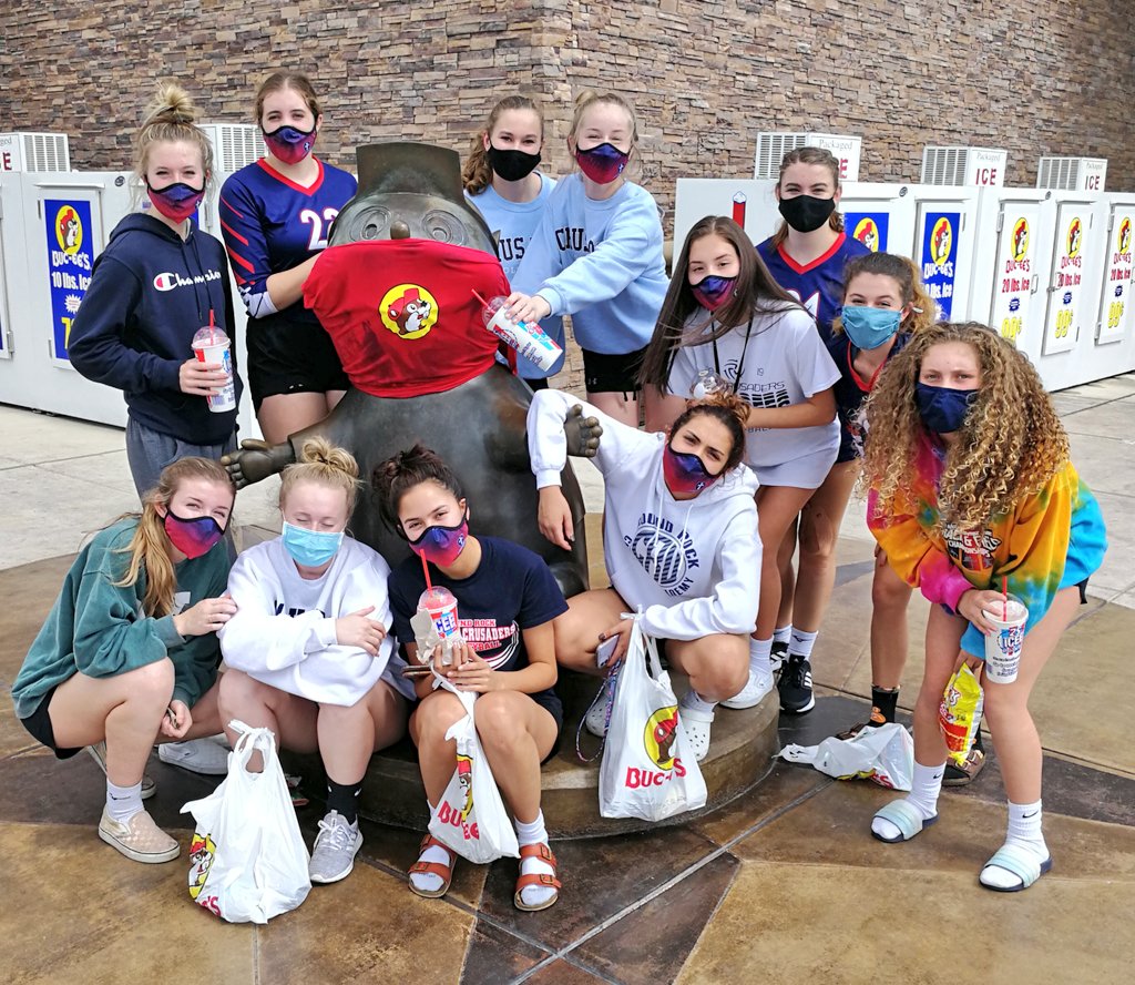 RRCA_volleyball's tweet photo. Post-tourney stop at Buc-ee's https://t.co/7YDwGAduPT
