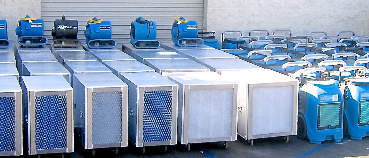 AQEnvironmental's tweet photo. Fire & smoke damage in CA. #Hepa #airscrubbers can clean the air from #firesmoke, #irritants and #virus We deliver #California
#LNULightningComplex
#SCULightningComplex
#CZUAugustLightningComplex
#creekfire #valleyfire
#eldoradofire
#bobcatfire #lakefire #dolanfire #applefire https://t.co/tTF54ejyH7