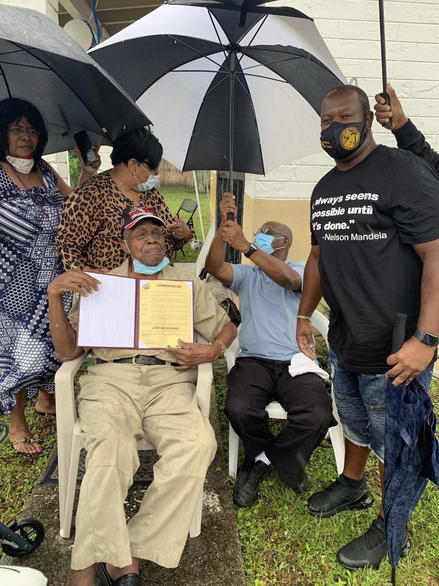 Reggie A. Leon tweet media