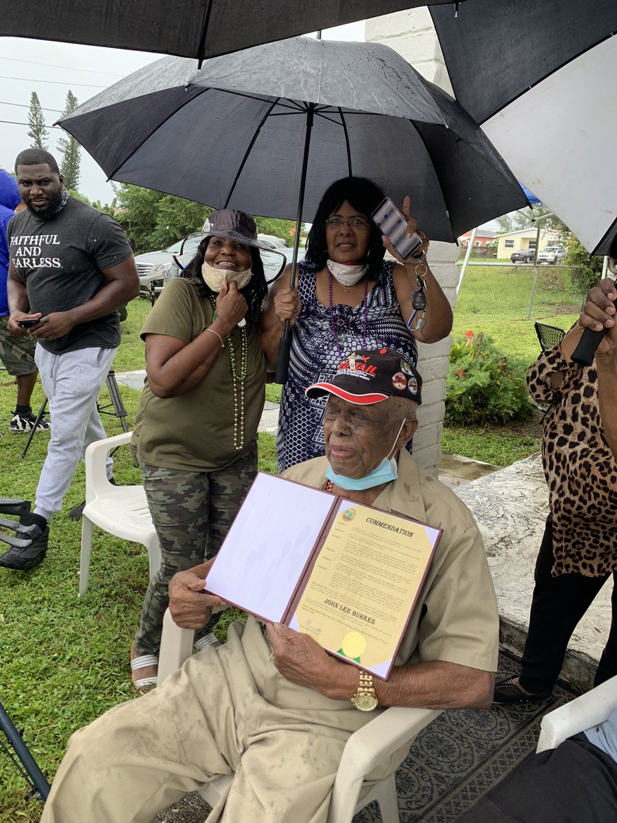 Reggie A. Leon tweet media