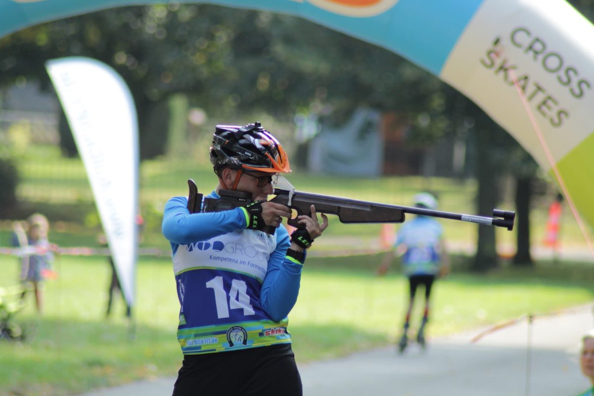 rolldichfit's tweet photo. #Cross-#Skating-#Biathlon ••• Tag 1
Sechs Rennen, sehr spannende Wettkämpfe, neue begeisterte Teilnehmer👋. 
Ein Dankeschön an alle Helfer - ohne euch, so eine Veranstaltung - unmöglich 👍👌👋. #RollDichFit #Sport #Gemeinschaft #TeamOstsee https://t.co/nhPAnM8EYE