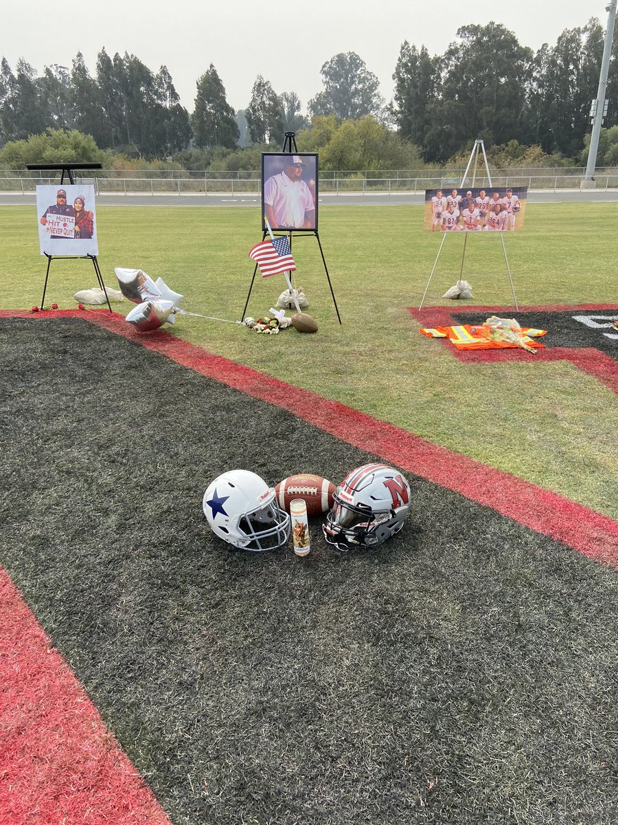 StanleyOnSports's tweet photo. The #NipomoTitans honor DL Coach #JoshCaldera during an all-day memorial at #TitanStadium.
#RIP
Josh Caldera
9/14/1979 - 9/9/2020
@NHSBoysFootball
@NipomoHS
@slopocsports https://t.co/CWaLn7vOvD