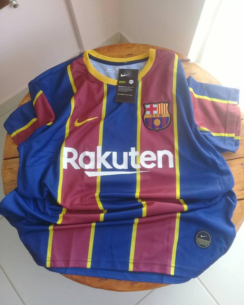 SantiagoValeroA's tweet photo. SORTEO CAMISETA FC BARCELONA 20-21

Sortearemos la camiseta del #Barcelona, la camiseta de #Messi, si quieres ganarla haz lo siguiente: 👇

📌 Sigue esta cuenta
📌Dale 🔄 RT y ❤ MG a este tweet

🚨El ganador se conocerá el sábado 19 de septiembre. Comparte este tweet! 💯🔥 https://t.co/xQbsoOZVqu