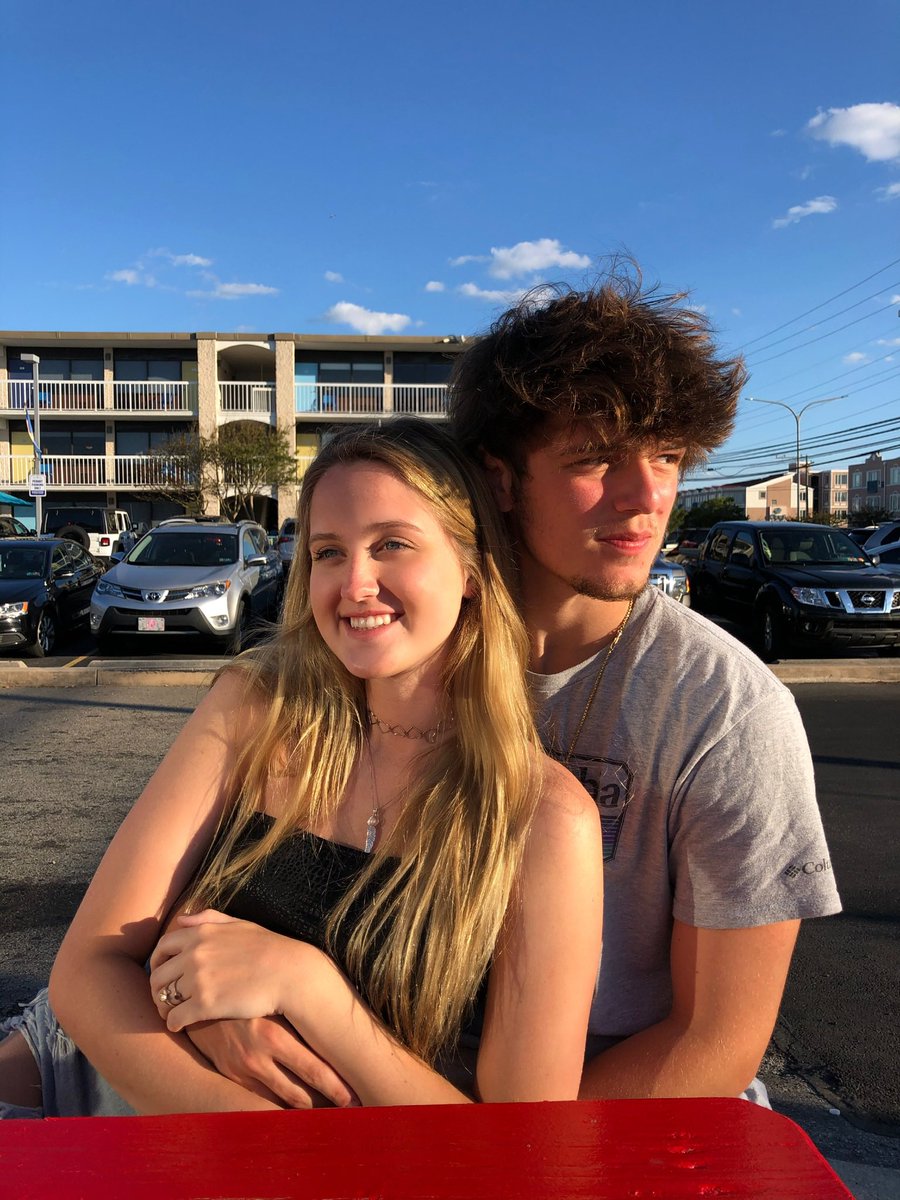 EddyDevyn's tweet photo. Some pictures with @GiacobelloFrank bc I miss him :( https://t.co/cxUTdYgdfA