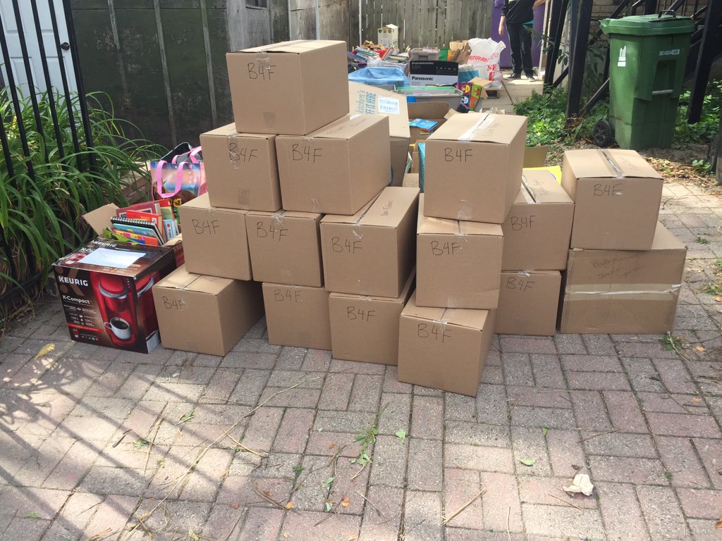 Books4Families's tweet photo. What an amazing day!! We dropped off many, many boxes of children’s books to the @BookBankCanada who will distribute them to children and families in need! 💕📚 https://t.co/MXywDudQrA