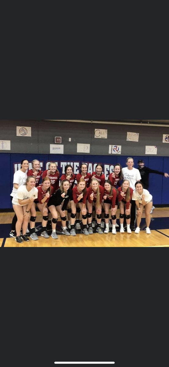 taylinn10's tweet photo. 4th year in a row❤️🤍❤️🤍 https://t.co/JE5XUYnh97
