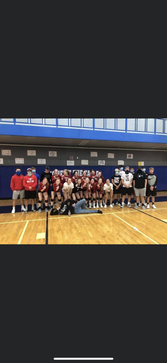 taylinn10's tweet photo. 4th year in a row❤️🤍❤️🤍 https://t.co/JE5XUYnh97