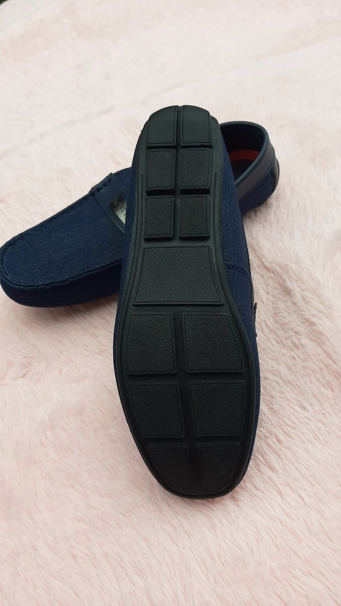 camylot_styles's tweet photo. Levi's Denim Loafers
Adds a nice gentleman's touch to your look
Size: 43
Price: N19,500
Available for Delivery
#camylot_styles #SaturdayThoughts #LIVLEEDS #9jawomanforce #Mensfashion #menshoes #WAWChallenge #OZOwillDoBetter #levis #PartyWithCirocXLaycon https://t.co/8uC5FUSeO0