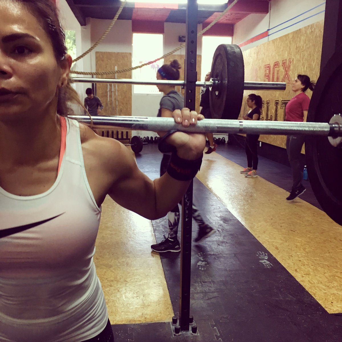 RedBoxSatelite's tweet image. Ser más rápido, más fuerte, bajar de peso o  estar saludable, no importa cuál sea tu meta, aquí la lograrás. Agenda tu semana de prueba completamente gratis!!!
agenciacraneo.mx/redbox