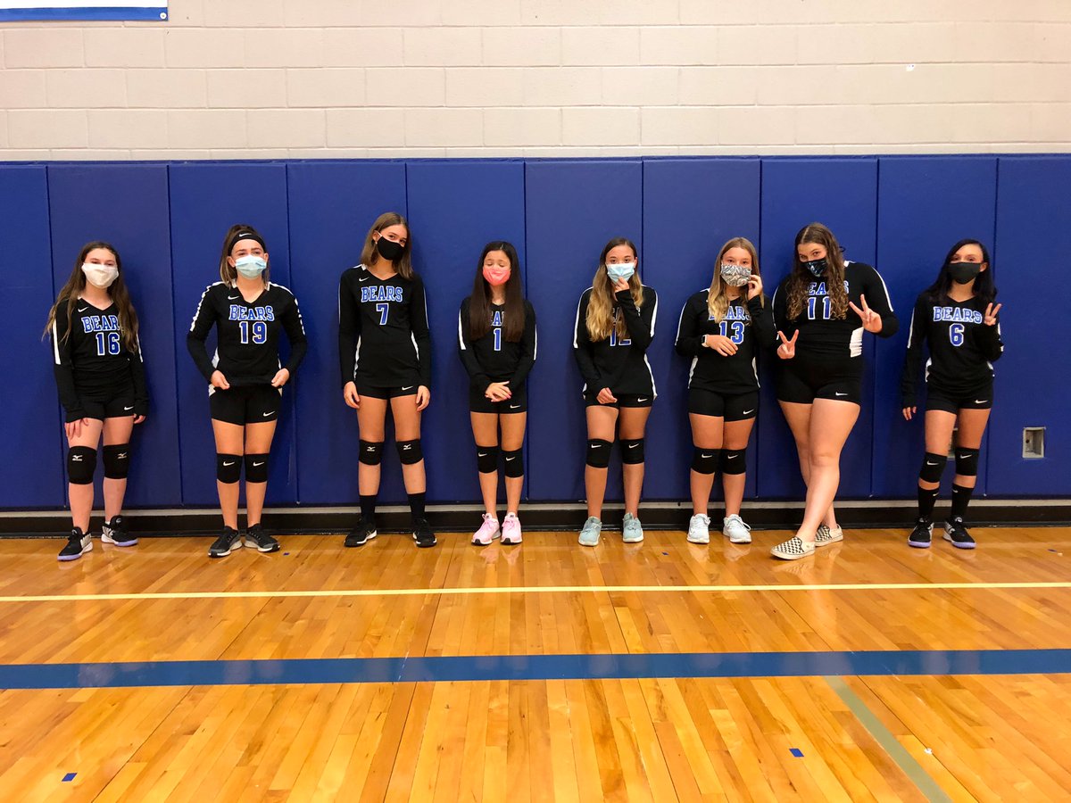 BinghamBearsVB's tweet photo. Happy Saturday from your 2020 Bingham Bears! We are excited to kick off the season with our first game this week! @binghamsports @BinghamBears #ISDStrong #BearsRising https://t.co/o3E3WQDSN8