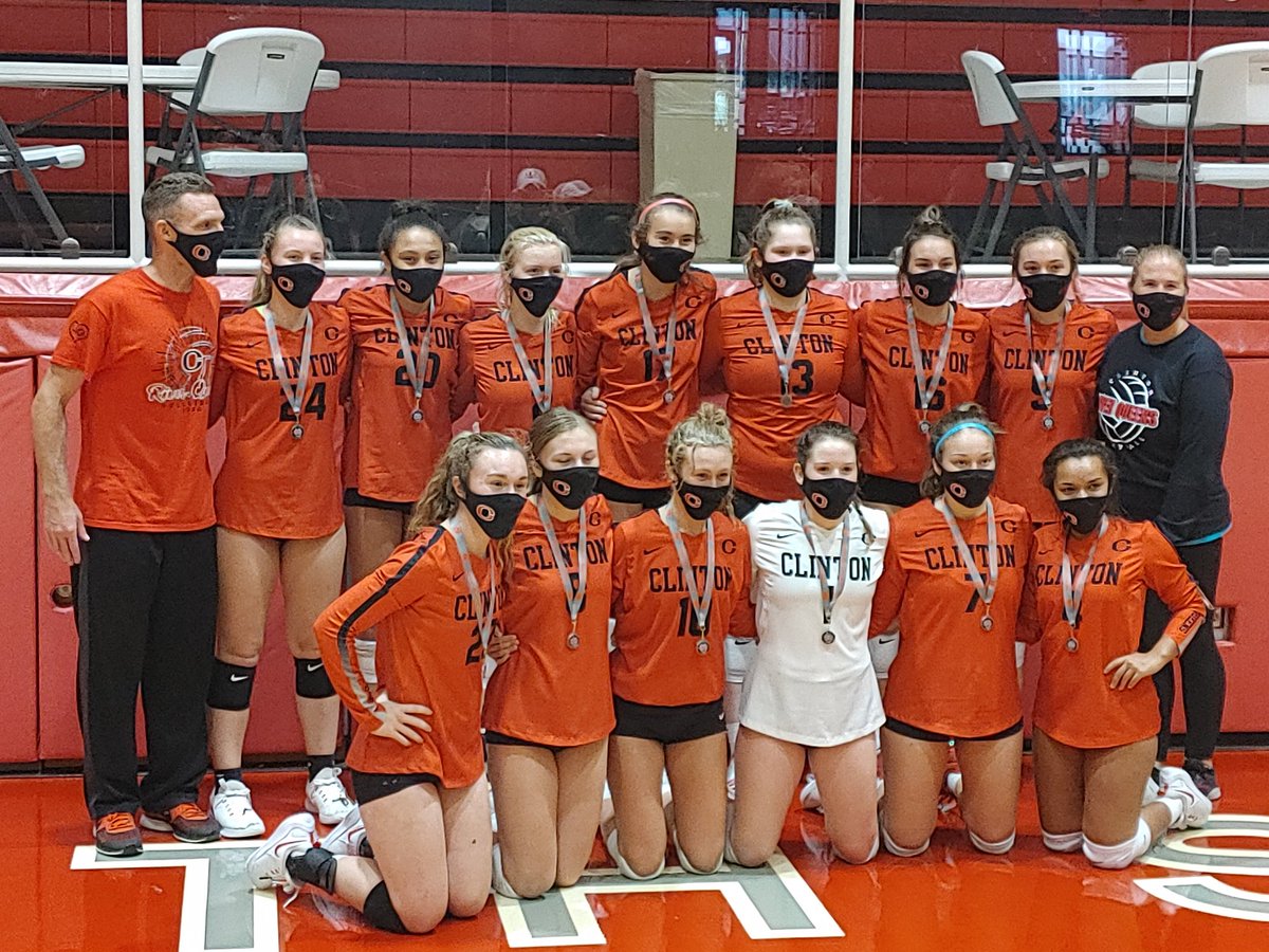 Michael_House11's tweet photo. 2nd place in a pretty loaded tournament! Nice job @RiverQueenVball .... https://t.co/gAwkICp8XA
