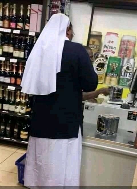 KaySaba_MG's tweet photo. Nimeacha pombe. Though its NUN of your biznes😂 https://t.co/gVRSeL143p