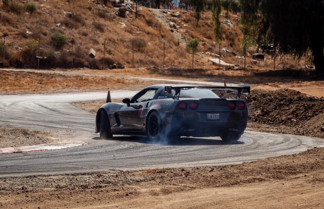 Jesse_Iwuji's tweet photo. You can take a corner in a few different ways, what way do you prefer?⁠
⁠
Photographer📸: @_luvshots_⁠
⁠
#BeatUpVette #C6Z06 #Z06 #CorvetteZ06 #Corvette #LS7 #BoostedLS #SuperchargedCorvette #BoostedVette #CorvetteRacing #DriftVette #Driftcar https://t.co/EwUUCCAa4x