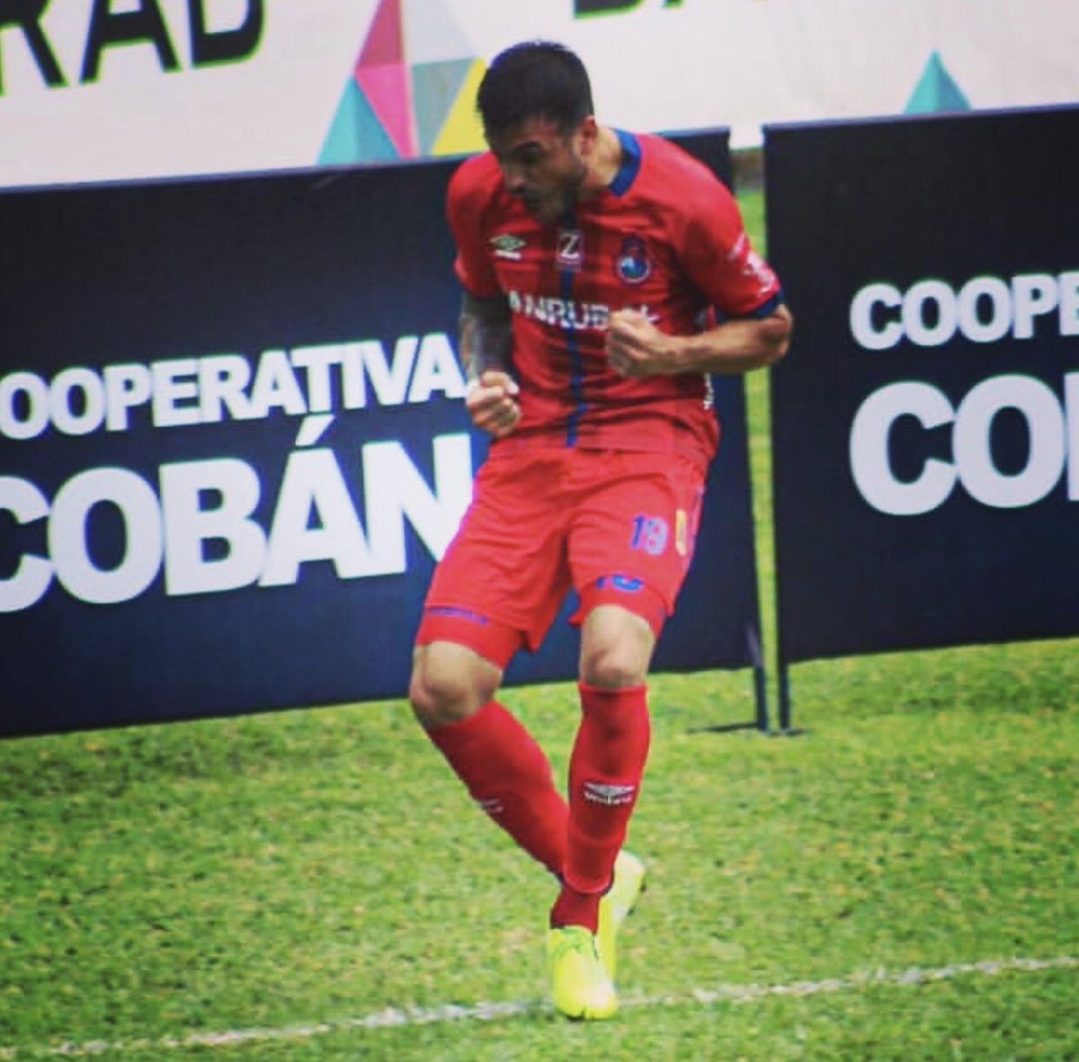 LaBandaDelRojo_'s tweet photo. TRIPLETE DE Ramiro Rocca

5 goles en 3 partidos, pedazo de crack 👹 https://t.co/tTtD1e3OKr