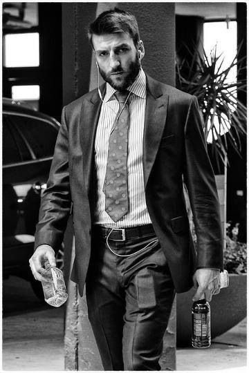 ElyseSpringer's tweet photo. @QueerBksUnbound @akaRachelReid @avongalewrites @pipervaughn @amy_aislin @amergina Henrique Lundqvist for sure. Also Patrice Bergeron. https://t.co/v8CCoKQjor