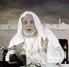 Q3li9's tweet photo. سئل الشيخ علي الطنطاوي 
عن أجمل حكمة قرأها في حياته فقال :
لقد قرأت لأكثر من سبعين عامًا فما وجدت حكمة أجمل من تلك التي رواها ابن الجوزي حيث يقول :
" إن مشقة الطاعة تذهب ويبقى ثوابها ، وإن لذة المعاصي تذهب ويبقى عقابها " ! https://t.co/VZe2NW5Ztu