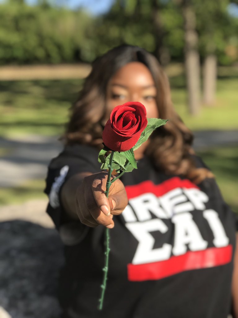 itsmearii__'s tweet photo. Perfection began June 12, 1903.
A legacy began April 5, 2008.
I was chosen Spring 2020.
Beautiful, talented, handpicked. Forever a rose! 🌹
#EOOOOOTAAA #SPR20 #TAIL #Tr3Club #1903 #ΣΑΙ #Finally https://t.co/RGYN3FRhXN