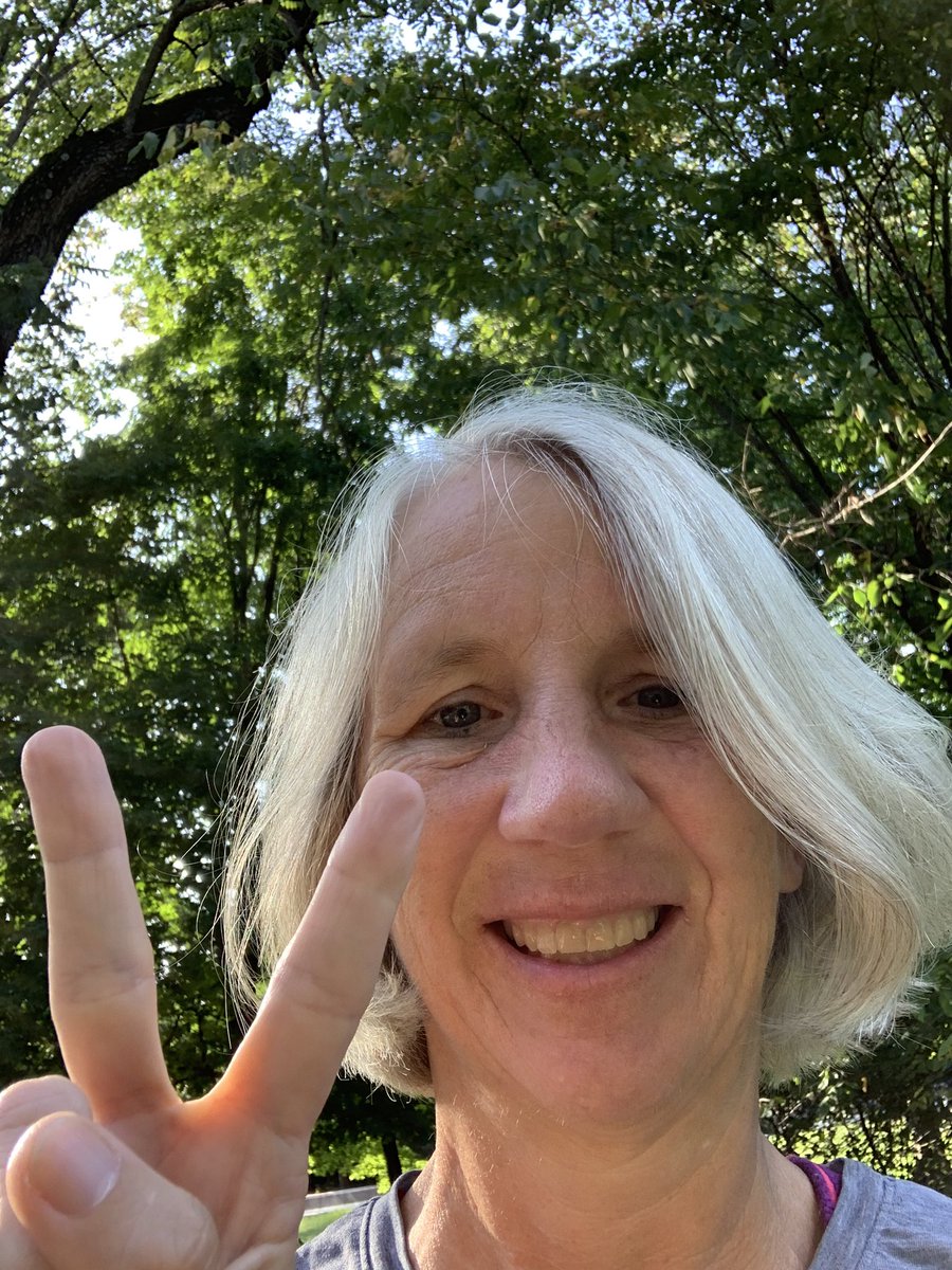 EFlem215's tweet photo. Before and After my Run for Peace, honoring Kenny (and also middle school XC by running on Forbidden Drive and the Orange Trail) #PCrun4peace https://t.co/o3LyV4buFP