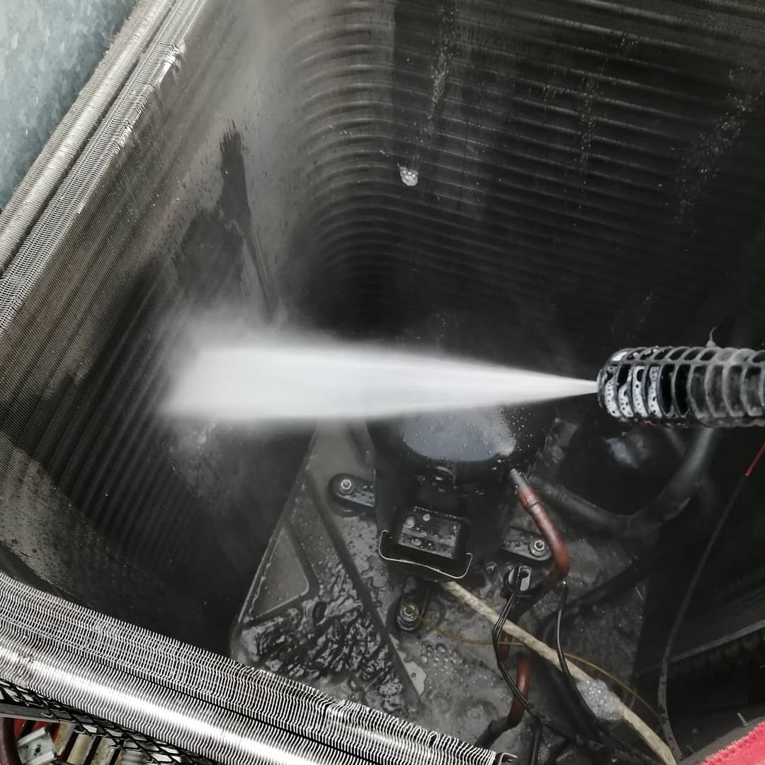 LagunasAires's tweet image. #teamlag mantenimiento a equipo de 5 toneladas