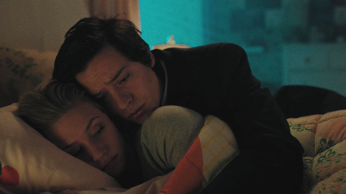 best of bughead (@bugheadcaps) on Twitter photo 