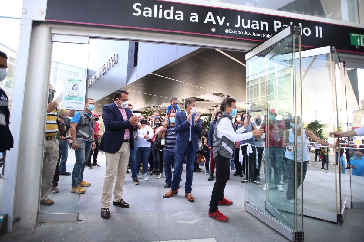 JLTostadoB's tweet photo. ¡Hoy es un día histórico para las y los zapopanos y para todos los jaliscienses! Después de varios años de trabajos, por fin llegó el día, hoy arranca funciones oficialmente la Línea 3 del Tren Ligero. https://t.co/QNzdL7o3QE