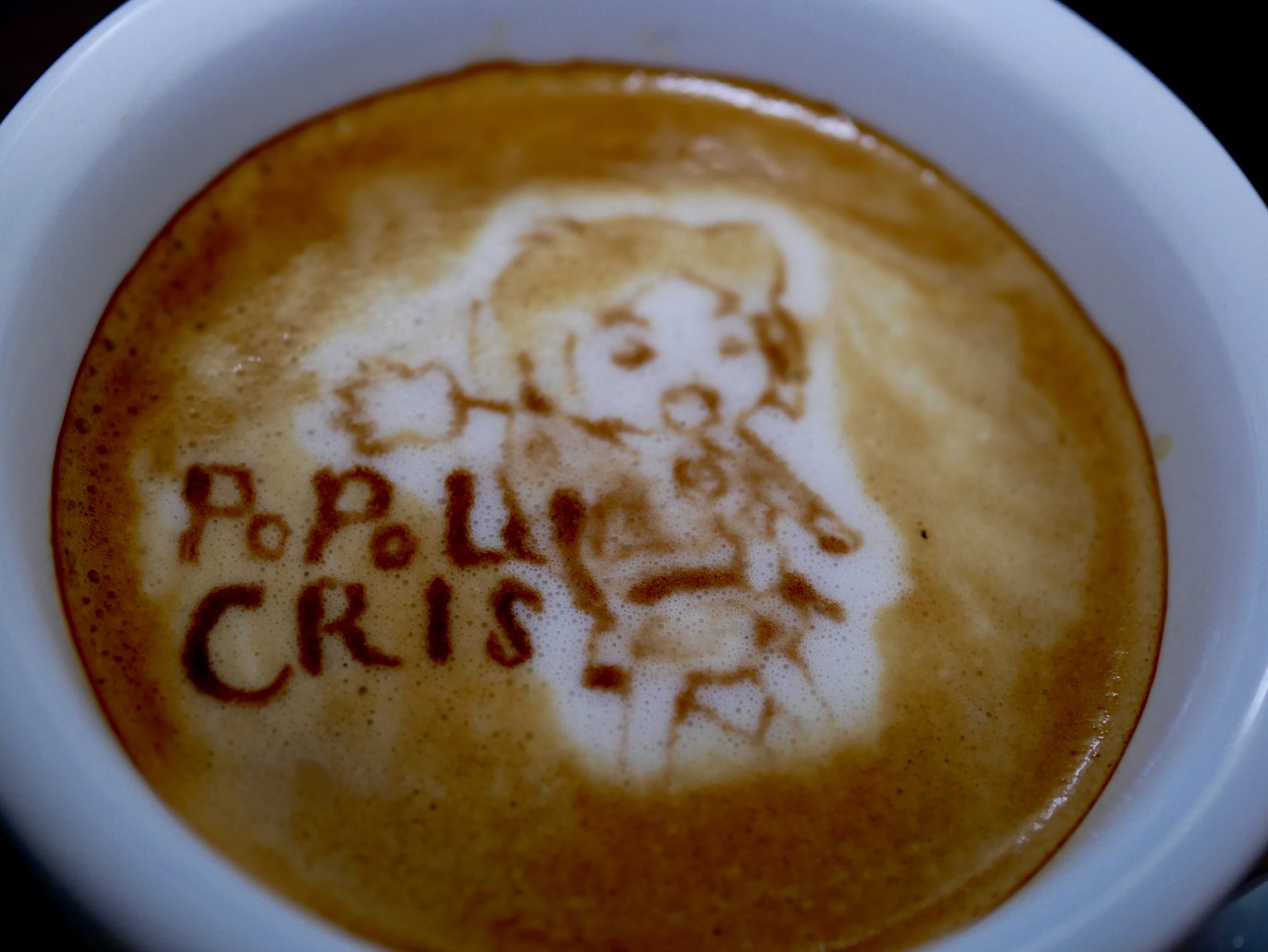 Tvgame Latteart ポポロクロイス ラテアート 過去の投稿で人気だったシリーズ ポポロクロイス2作目 文字の書き方練習しました 縦のラインを太くするとそれっぽいらしい Cのロゴが好き ラテアート ポポロクロイス