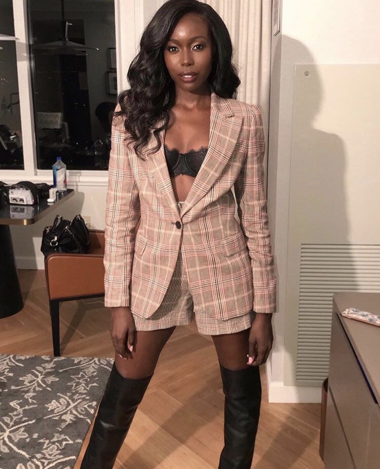 ANNA DIOP IN TOMMYXZENDAYA GRRR BARK BARK WOOF BARK GRRRRRRR WOOF WOOF